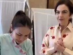 Nita Ambani celebrates her staff's birthday. 