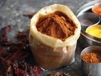 Turmeric contains oxalates, which have the potential to cause kidney stones. Turmeric contains oxalates, which have the potential to cause kidney stones.
