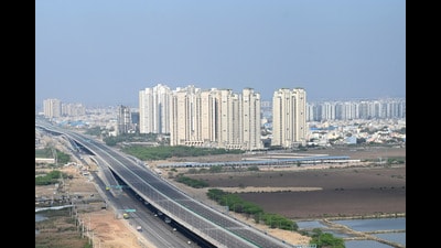 Industry leaders cite the expressway’s links to IGI Airport and Aerocity as key factors behind its rise as one of NCR’s most sought after markets. (HT Archive) Industry leaders cite the expressway’s links to IGI Airport and Aerocity as key factors behind its rise as one of NCR’s most sought after markets. (HT Archive)