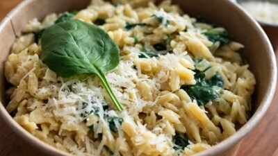 Creamy Spinach Garlic Pasta (Freepik) Creamy Spinach Garlic Pasta (Freepik)