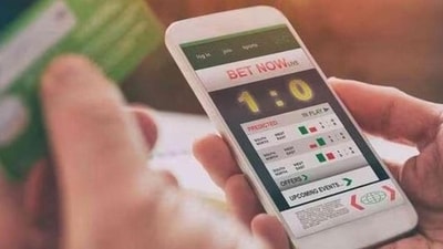 Delhi police dismantled a cricket betting racket in Vikaspuri, arresting two individuals and seizing valuable electronic evidence. (HT File) Delhi police dismantled a cricket betting racket in Vikaspuri, arresting two individuals and seizing valuable electronic evidence. (HT File)