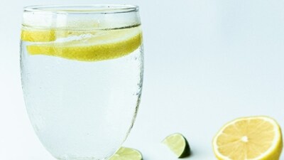 There is no no credible study to support the belief that drinking lemon water aids weight loss. (Representative image/Unsplash) There is no no credible study to support the belief that drinking lemon water aids weight loss. (Representative image/Unsplash)