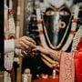 <p>సమంత, రాజ్ నిడిమోరు తమ డేటింగ్ పుకార్లను పెళ్లితోనే కన్ఫమ్ చేశారు. సోమవారం (డిసెంబర్ 1) ఉదయం ఈషా ఫౌండేషన్ లోని లింగ భైరవి ఆలయంలో వీళ్ల పెళ్లి జరిగింది.</p>
