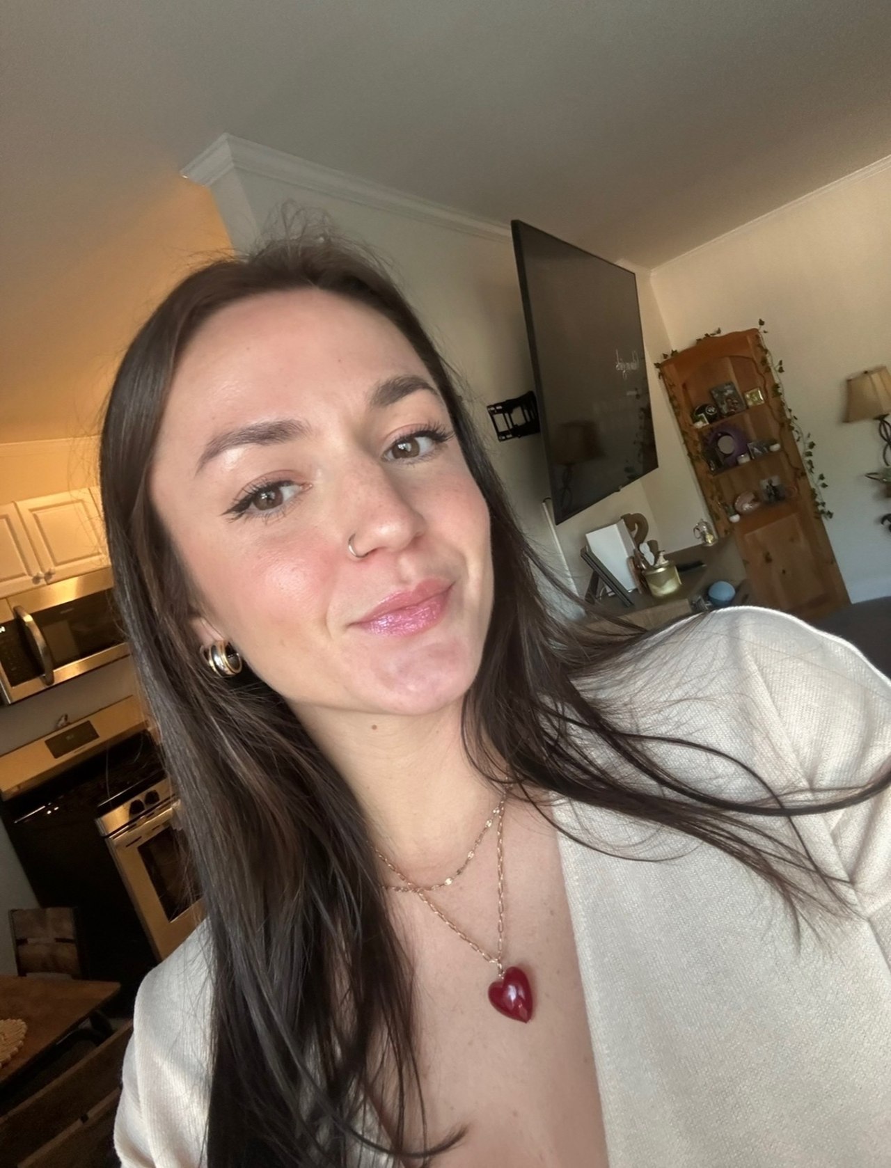 Sonia Iacoboni, 25, is hunting for deals to stay within her budget this holiday season. Sonia Iacoboni, 25, is hunting for deals to stay within her budget this holiday season.