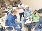 Officials such as teachers, clerks, or other state government or local authority staff can be appointed as enumerators while supervisors will generally be officers of a higher rank. Officials such as teachers, clerks, or other state government or local authority staff can be appointed as enumerators while supervisors will generally be officers of a higher rank.