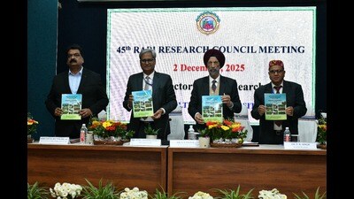Agriculture scientist and former V-C, Maharana Pratap University of Agriculture & Technology, Udaipur, SS Chahal at an event in Ranchi on Tuesday (HT PHOTO) Agriculture scientist and former V-C, Maharana Pratap University of Agriculture & Technology, Udaipur, SS Chahal at an event in Ranchi on Tuesday (HT PHOTO)