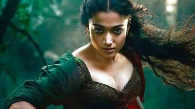 థామా పోస్టర్ లో రష్మిక మందన్న (x)