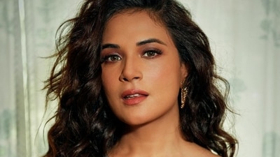 Richa Chadha shares her opinion on Delhi Pollution. Richa Chadha shares her opinion on Delhi Pollution.