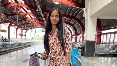 Khushi Srivastava travelled from Kanpur to Lucknow for office every day. Khushi Srivastava travelled from Kanpur to Lucknow for office every day.