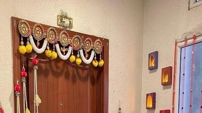 ఇంటి సింహద్వారానికి ఈ వస్తువులను కడితే అదృష్టం, ఐశ్వర్యం కలుగుతాయి (pinterest) ఇంటి సింహద్వారానికి ఈ వస్తువులను కడితే అదృష్టం, ఐశ్వర్యం కలుగుతాయి (pinterest)
