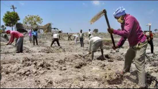 In the last few years, creation of mandays under the rural job scheme for unskilled workers has witnessed an upswing with the government focussing on creating mandays for asset creation. (HT Photo)
