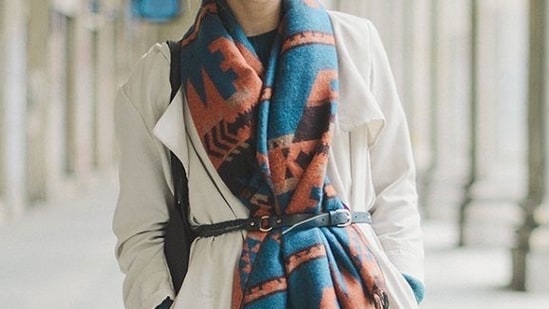 7 ways to style a scarf to look chic in winters (Pinterest)