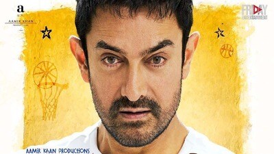 <p>ఐఎండీబీ పాపులర్ లిస్ట్లో అమీర్ ఖాన్ మూడో స్థానంలో ఉన్నాడు. 2025 సంవత్సరపు హిట్ చిత్రాలలో అతని సితారే జమీన్ పర్ సినిమా ఉంది. ఈ సినిమా హక్కులను అమీర్ ఓటీటీకి ఇవ్వలేదు. కాగా స్టార్ హీరోల్లో అమీర్ ఒక్కడే ఐఎండీబీ జాబితాలో ఉన్నాడు.</p> <p>ఐఎండీబీ పాపులర్ లిస్ట్లో అమీర్ ఖాన్ మూడో స్థానంలో ఉన్నాడు. 2025 సంవత్సరపు హిట్ చిత్రాలలో అతని సితారే జమీన్ పర్ సినిమా ఉంది. ఈ సినిమా హక్కులను అమీర్ ఓటీటీకి ఇవ్వలేదు. కాగా స్టార్ హీరోల్లో అమీర్ ఒక్కడే ఐఎండీబీ జాబితాలో ఉన్నాడు.</p>