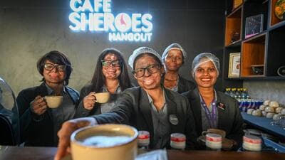 Acid attack and burns survivors completely manage the newly opened Sheros Cafe in Sultanpur, New Delhi. (Sanchit Khanna/HT Photo) Acid attack and burns survivors completely manage the newly opened Sheros Cafe in Sultanpur, New Delhi. (Sanchit Khanna/HT Photo)