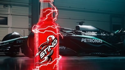 The announcement not only announces the partnership but also sets the tone for what Sting will bring to race weekends – more energy, more speed, and a deeper connection between fans and the Mercedes-AMG PETRONAS F1 Team.