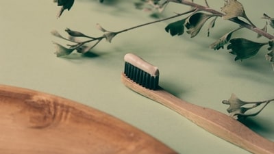 Dentist advices to brush teeth after waking up, and also reveals a solution for those who want to brush their teeth after breakfast. (Unsplash/representational) Dentist advices to brush teeth after waking up, and also reveals a solution for those who want to brush their teeth after breakfast. (Unsplash/representational)