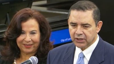 Henry and Imelda Cuellar tied the knot in 1992. (X/@NaeemAslam23) Henry and Imelda Cuellar tied the knot in 1992. (X/@NaeemAslam23)