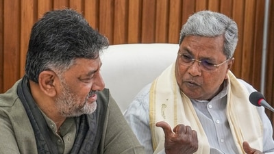 DK Shivakumar and Siddaramaiah recently displayed some bonhomie by inviting and having breakfast at each other's residences. (PTI) DK Shivakumar and Siddaramaiah recently displayed some bonhomie by inviting and having breakfast at each other's residences. (PTI)