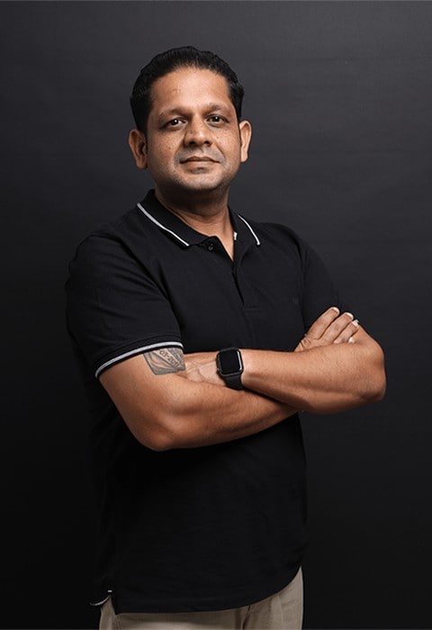 Author Pralav Dhyani (Courtesy https://pralavfromthesea.com/)