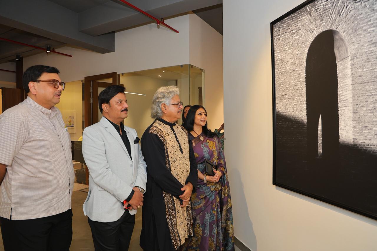 Ajaish with photographer Anil Risal Singh, Sangita Jaiswal and others Ajaish with photographer Anil Risal Singh, Sangita Jaiswal and others
