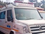 PMC staff claim ambulance stationed at premises had no doctor on board and is ill-equipped to deal with cardiac emergency. (HT)