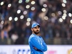 కోహ్లీ సెంచరీ వృథా: ‘కోహ్లీ లేని క్రికెట్ అంటే శూన్యం’ అంటున్న దిగ్గజాలు(PTI)