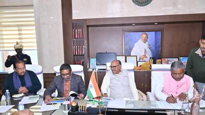 Jharkhand Speaker chairs all-party meeting ahead of winter session Jharkhand Speaker chairs all-party meeting ahead of winter session