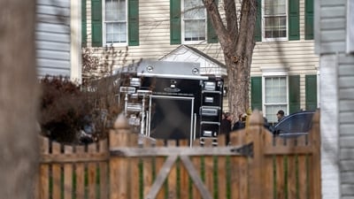 FBI agents gather in front of the home of suspected January 6th, 2021 pipe bomber Brian Cole (Getty Images via AFP) FBI agents gather in front of the home of suspected January 6th, 2021 pipe bomber Brian Cole (Getty Images via AFP)
