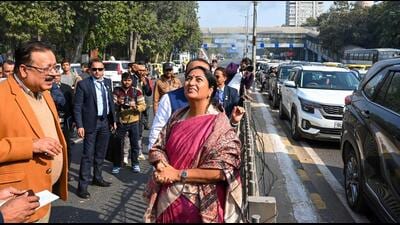 Delhi CM Rekha Gupta inspects the newly installed mist sprinklers at ITO road to curb air pollution on Thursday. (Vipin Kumar/HT PHOTO) Delhi CM Rekha Gupta inspects the newly installed mist sprinklers at ITO road to curb air pollution on Thursday. (Vipin Kumar/HT PHOTO)