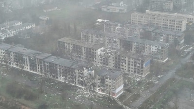 Ukrainian defence forces show the heavily-bombed city of Myrnohrad in the Donetsk region. (AP) Ukrainian defence forces show the heavily-bombed city of Myrnohrad in the Donetsk region. (AP)