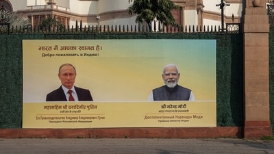 Hoardings with images of Russian President Vladimir Putin and Indian Prime Minister Narendra Modi have been put up across Delhi ahead of Putin's visit,. (REUTERS)