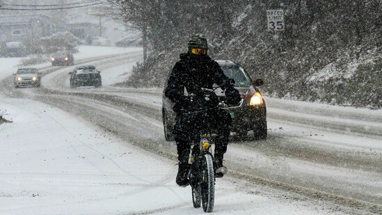 Winter storm: అమెరికాలో భీకర హిమ తుఫాను హెచ్చరికలు: ఏయే రాష్ట్రాల్లో ప్రమాదకరం? (AP)