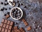 Indulge in berries and dark chocolate, a match made in heaven! (Freepik) Indulge in berries and dark chocolate, a match made in heaven! (Freepik)