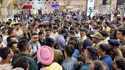 ఇండిగో విమాన సేవలకు తీవ్ర అంతరాయం: నాలుగో రోజూ కొనసాగుతున్న గందరగోళం (PTI) ఇండిగో విమాన సేవలకు తీవ్ర అంతరాయం: నాలుగో రోజూ కొనసాగుతున్న గందరగోళం (PTI)