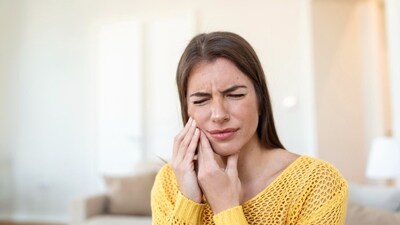If you snack often, your dental health may be in danger. (Picture credit: Freepik) If you snack often, your dental health may be in danger. (Picture credit: Freepik)