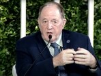 American economist James Galbraith said that he is not a "pure free trader". 