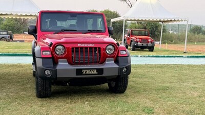 <p>వీటితో పాటు మహీంద్రా థార్​, మారుతీ సుజుకీ స్విఫ్ట్​, మారుతీ బ్రెజా, కియా సోనెట్​, హ్యుందాయ్​ ఐ20, మహీంద్రా ఎక్స్​యూవీ 3ఎక్స్​ఓ వంటి మోడల్స్​ రూ.10లక్షల సెగ్మెంట్​లో లభిస్తున్నాయి.</p> 
