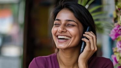 <p>జియో రూ .899 ప్రీపెయిడ్ ప్లాన్ - ఈ ప్లాన్ వాలిడిటీ 90 రోజులు. ధర, వాలిడిటీ పరంగా, ఈ ప్లాన్లో రోజువారీ ధర రూ .9.98. ఈ ప్లాన్లో కస్టమర్లకు రోజుకు 2 జీబీ డేటా, 20 జీబీ అదనపు డేటా, అపరిమిత కాల్స్తో రోజుకు 100 ఎస్ఎంఎస్లు లభిస్తాయి. ఈ ప్లాన్లో అపరిమిత 5జీ డేటా ప్రయోజనాలు కూడా ఉన్నాయి. జియో ఫైనాన్స్, జియో హాట్స్టార్ర్, జియో హోమ్, జియో ఏఐ క్లౌడ్ వంటి ప్రత్యేక ప్రయోజనాలు ఇందులో ఉన్నాయి. ఈ ప్లాన్లో గూగుల్ జెమినీ 18 నెలల ప్రో ప్లాన్ కూడా ఉంది.</p> <p>జియో రూ .899 ప్రీపెయిడ్ ప్లాన్ - ఈ ప్లాన్ వాలిడిటీ 90 రోజులు. ధర, వాలిడిటీ పరంగా, ఈ ప్లాన్లో రోజువారీ ధర రూ .9.98. ఈ ప్లాన్లో కస్టమర్లకు రోజుకు 2 జీబీ డేటా, 20 జీబీ అదనపు డేటా, అపరిమిత కాల్స్తో రోజుకు 100 ఎస్ఎంఎస్లు లభిస్తాయి. ఈ ప్లాన్లో అపరిమిత 5జీ డేటా ప్రయోజనాలు కూడా ఉన్నాయి. జియో ఫైనాన్స్, జియో హాట్స్టార్ర్, జియో హోమ్, జియో ఏఐ క్లౌడ్ వంటి ప్రత్యేక ప్రయోజనాలు ఇందులో ఉన్నాయి. ఈ ప్లాన్లో గూగుల్ జెమినీ 18 నెలల ప్రో ప్లాన్ కూడా ఉంది.</p>