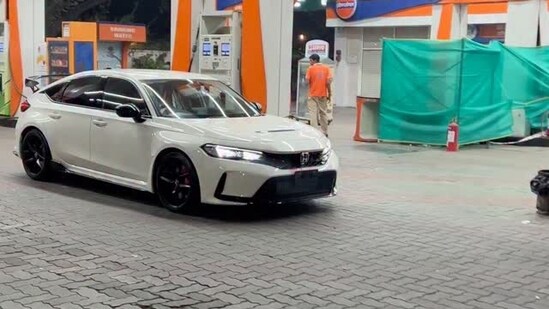 Honda Civic Type R seen undisguised on Indian roads. (Carcrazyindia on Instagram)