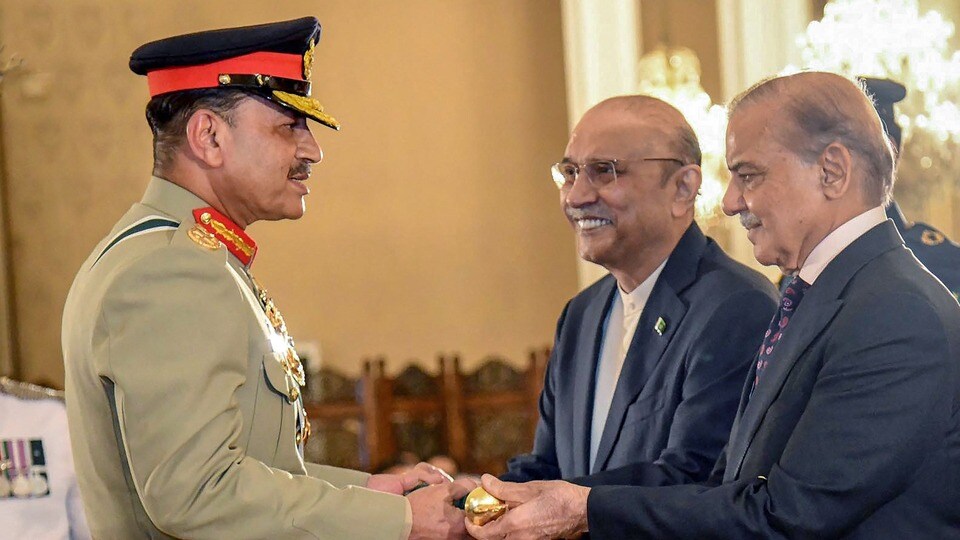 আসিম মুনির (Photo by Pakistan's Press Information Department (PID) / AFP) (AFP)