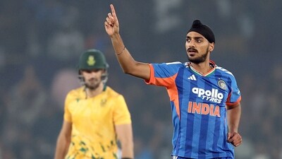 Arshdeep Singh struck early with a sizzling outswinger that drew Quinton de Kock into a loose push, beating his bat and sending him back for a two-ball duck. He then doubled the damage in his next over, nipping a sharp length delivery back in to trap the dangerous Tristan Stubbs for 14. (@BCCI X)