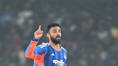 Varun Chakravarthy struck soon after the powerplay, using drift and changes of pace to unsettle the batters. Donovan Ferreira edged behind to Jitesh, and Marco Jansen fell to a sharp googly, leaving South Africa reeling at 68/6. (AFP)
