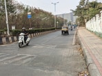The revised plan includes a six-lane flyover from Bhairoba Nala to Yavat, adding four and a half kilometres to the total length. (HT) The revised plan includes a six-lane flyover from Bhairoba Nala to Yavat, adding four and a half kilometres to the total length. (HT)