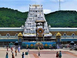 తిరుమల పట్టు వస్త్రాల స్కామ్