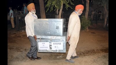 The Punjab DGP has directed all police officers to ensure professional policing and strict adherence to all aspects of the the Model Code of Conduct. (PTI File Photo) The Punjab DGP has directed all police officers to ensure professional policing and strict adherence to all aspects of the the Model Code of Conduct. (PTI File Photo)