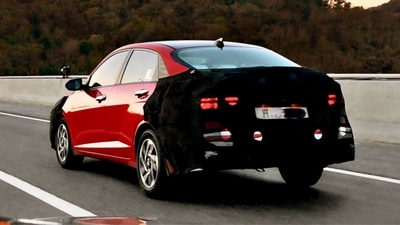 Hyundai Verna Facelift (Image Credit: AutoSpy) Hyundai Verna Facelift (Image Credit: AutoSpy)