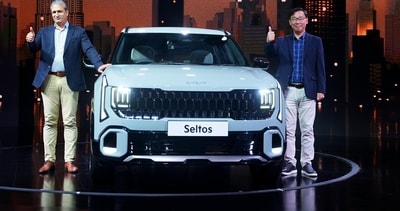 (From Left) Atul Sood, senior vice president (sales & marketing) at Kia India, and Kia India's Chief Sales Officer Sunhack Park at the launch of the new Kia Seltos in New Delhi on Wednesday (10 December 2025). (Handout) (From Left) Atul Sood, senior vice president (sales & marketing) at Kia India, and Kia India's Chief Sales Officer Sunhack Park at the launch of the new Kia Seltos in New Delhi on Wednesday (10 December 2025). (Handout)