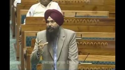 The Anandpur Sahib MP requested the government to respect Sikh beliefs and the centuries-old religious maryada by amending the name of the observance to Sahibzade Shaheedi Diwas. (HT)