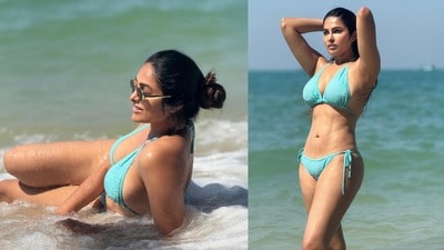 <p>బ్లూ కలర్ టూ పీస్ బికినీలో దర్శనం ఇచ్చిన బిగ్ బాస్ దివి ఓవర్ డోస్ హాట్ షోతో రెచ్చిపోయింది. సముద్రంలో జలకాళాడుతూ తడిచిన అందాలతో మెస్మరైజ్ చేసింది. </p> (Instagram/Divi Vadthya)
