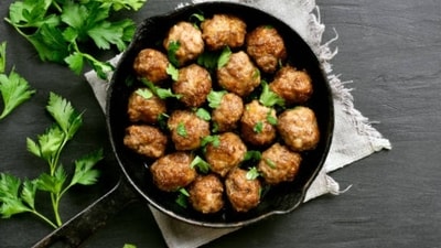 Healthy Chicken Balls Recipes (Freepik) Healthy Chicken Balls Recipes (Freepik)